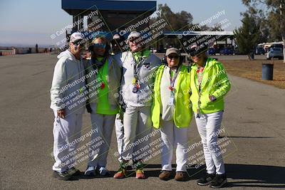 media/Nov-17-2024-CalClub SCCA (Sun) [[5252d9c58e]]/Around the Pits/